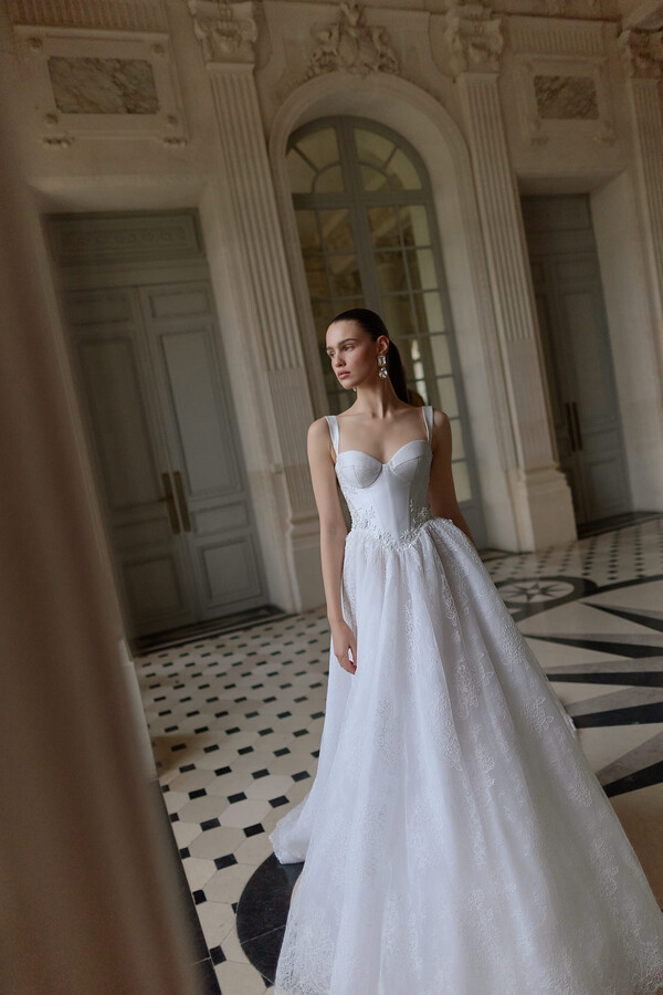 Ondine in Maison Blanche